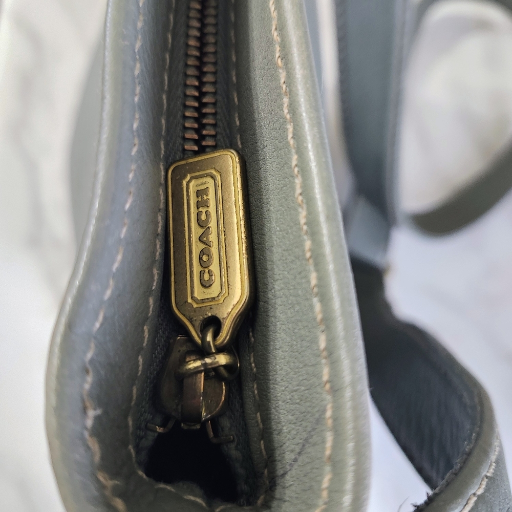 RARE Color & Italian Made - Vintage 1997 Coach Sonoma Small Bucket Bag (4907) - Picture 4 of 9